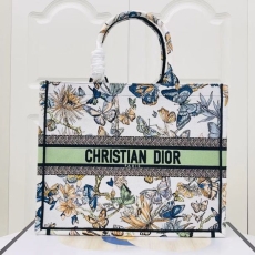 Christian Dior Shopping Bags